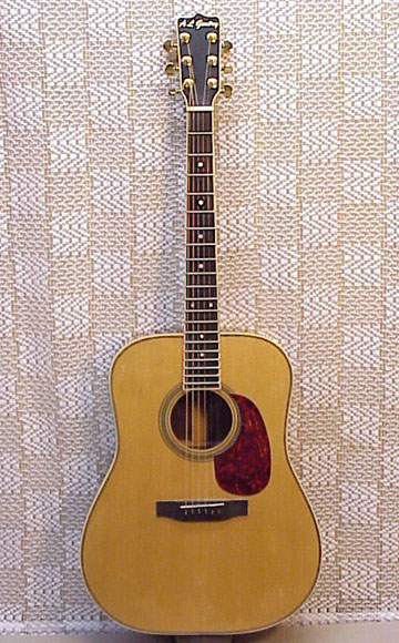 Dreadnaught-Style Rosewood 2-piece Front View